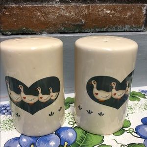 Vintage Country Salt & Pepper Shakers “ Ducks”
